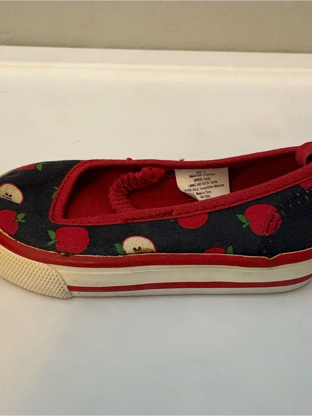 Gymboree prep school navy blue red apple print mary jane style shoes size 4